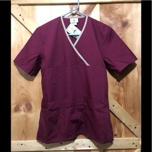 Eclipse new, xs scrub top